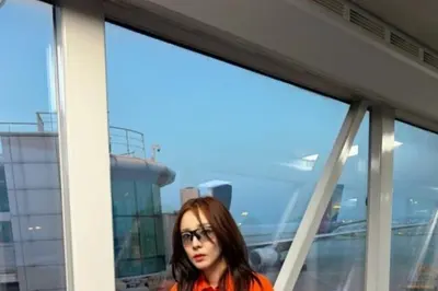 '39kg' 산다라박, 시선 강탈 명품 공항 패션…넘사벽 각선미