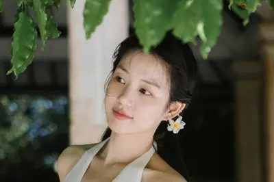 이유비, 발리서 빛난 청초 비주얼…'유미의 세포들3' 맹활약
