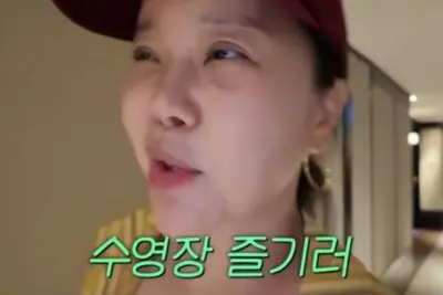 '63kg 당당한 고백' 백지영, 76년생의 완벽 수영복 자태