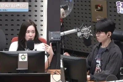 '변요한과 신혼' 티파니 영, 뮤지컬 '유미의 세포들' 완벽 몰입