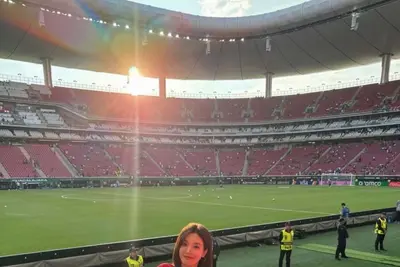 권은비, 북중미 월드컵 멕시코 직관…붉은 악마 변신