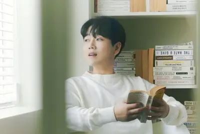 황영웅, KBS 주말극 OST 합류…방송 복귀는 선긋기