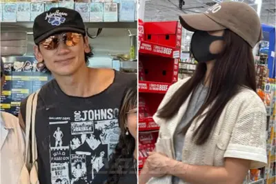 비·김태희, 두 딸과 하와이 마트 포착…소탈 일상