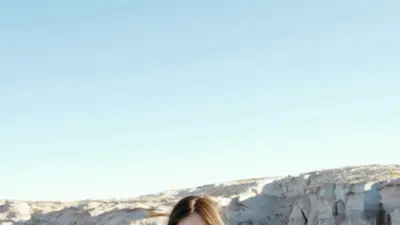 Blackpink’s Lisa Shares Updates From a US Canyon With a Message That Says, “Luxury Yacht Break”