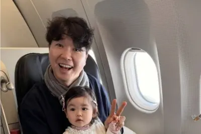 박수홍, 괌 행 항공기 지연 사과… '재탑승 받아준 항공사' 논란 