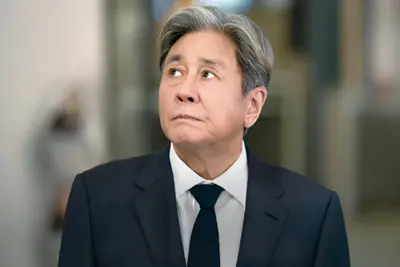 리메이크 영화 '인턴' 개봉…최민식·한소희가 그린 2026년판 세대공감 스토리