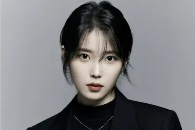 아이유, 데뷔 18주년 기념 2억 원 기부…신곡 발매 및 CGV 무대인사 일정