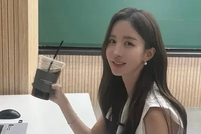 류시원 아내 이아영 수학 강사, 40kg 체형·디저트 일상 공개… 대치동 활동 근황