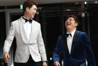 윤정수 결혼식에 박수홍 불참... 과거 '손절설' 재점화되자 윤정수 직접 해명 '눈길'