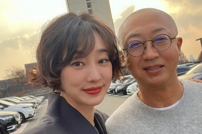 최여진, 남편과 함께 함은정 결혼식 참석 