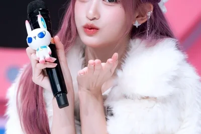아이브 이서, 1년 7개월 만에 '인기가요' MC 하차... 