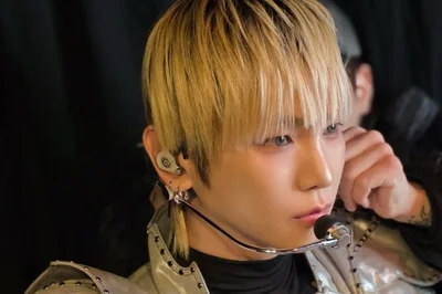 SHINee Key Reveals Chicago Concert Scene During North American Tour... Overwhelming Stage Presence with Stunning Visuals