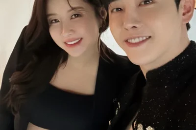 은가은♥박현호 부부, 만삭 화보 공개...임신 중에도 빛나는 미모와 D라인
