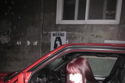 아이브 리즈, 파격 '올 레드' 변신… 