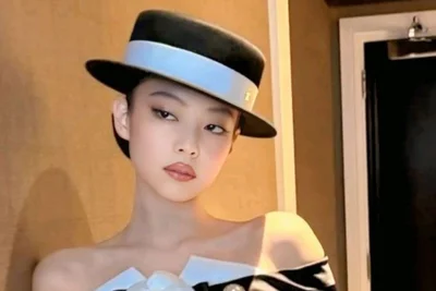 제니, 용산 이라크 대사관 건물 200억 매입… 대출 없이 '전액 현금'