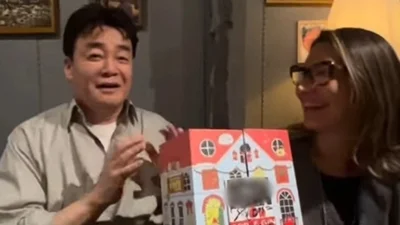 백종원, 브라질 영부인에 'BTS 진 전통주' 선물… 