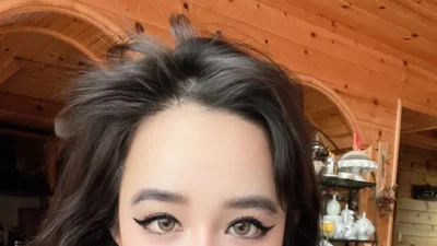 박봄, '산다라박 저격' 후 첫 근황… 2NE1 손절설 속 묘한 표정