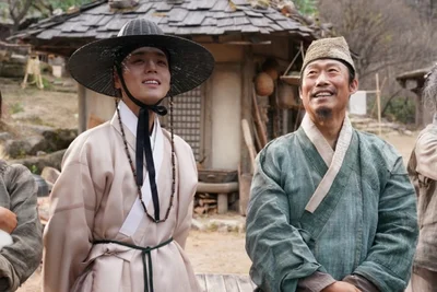 천만 영화 '왕과 사는 남자' 표절 논란…제작사 