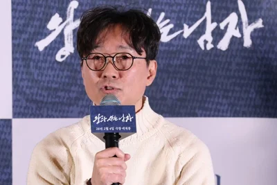 1200만 돌파 '왕과 사는 남자', 장항준 감독 예상 수익 '수십억'
