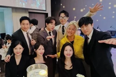 신화 이민우 결혼식 총출동… '음주운전' 신혜성만 불참