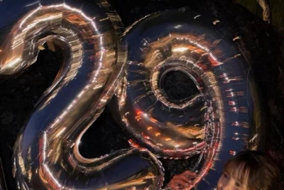 Lisa (BLACKPINK) tổ chức sinh nhật cuối cùng ở tuổi 20… “Vẻ đẹp như nàng tiên cá”