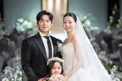 신화 이민우·이아미 결혼식 소감…딸과 함께한 '의자 춤' 화제