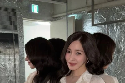 Tiffany tiết lộ những cập nhật cuộc sống gần đây sau khi bất ngờ đăng ký kết hôn với Byun Yo-han… “Tỏa sáng sức hút thanh lịch với phong cách xuyên thấu”