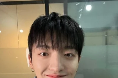 '대세' 지예은, '새삥' 안무가 바타와 열애 공식 인정