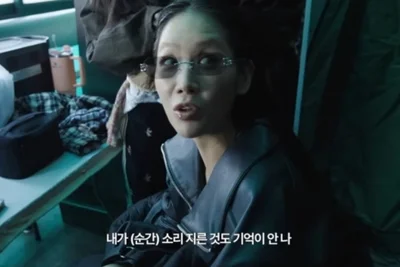 '응급실행' 소유, 에스컬레이터 추락 사고…2시간 만에 촬영 강행