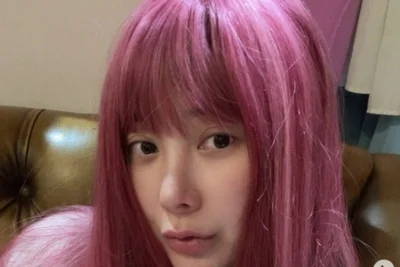 '하반기 결혼' 서인영, 파격 핑크 헤어 변신…물오른 미모