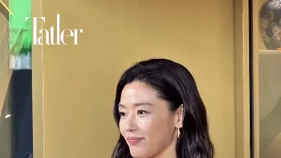 Jun Ji-hyun gây bão Hong Kong với phong cách nâu rám nắng táo bạo… vẻ đẹp thanh lịch khó ai sánh