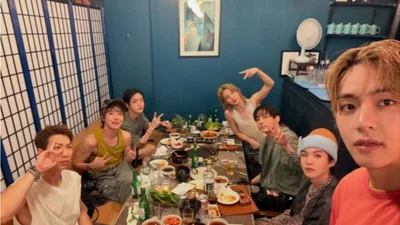 BTS V, sau buổi diễn ở Tottenham London thì bị bắt gặp đi ăn lẩu ba chỉ