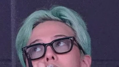 지드래곤, 2m 무대서 카메라 감독 구한 정성 눈길 
