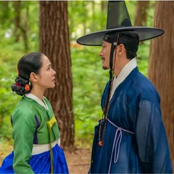 넷플릭스 '스캔들' 18일 공개…손예진X지창욱X나나 파격 로맨스 사극
