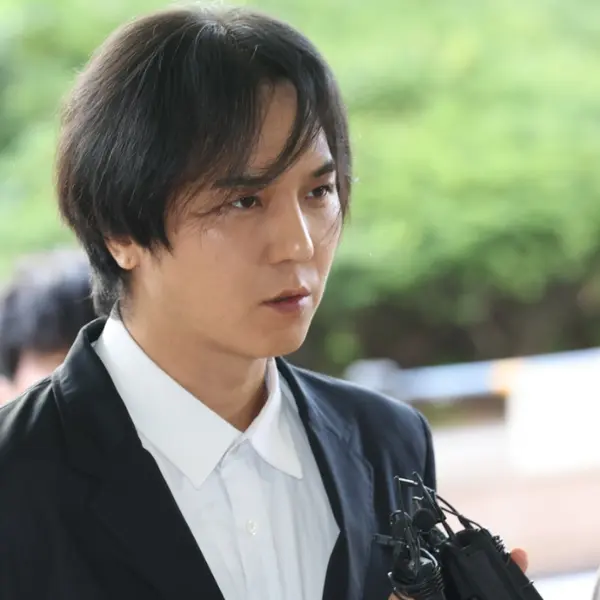 “The Price of 102 Foolish Days” … WINNER’s Song Mino Must Put on His Service Uniform Again