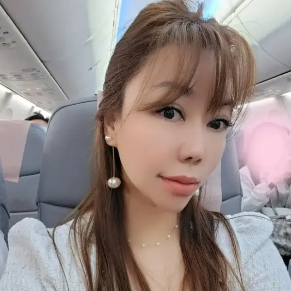《我是单身》十季女嘉宾淑贞近况：与家人赴岘港旅行，分享幸福心声“什么都不想，尽情玩”