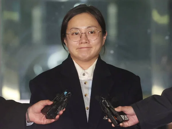 Park Na-rae, hoàn thành cuộc điều tra cường độ cao kéo dài 8 giờ... 