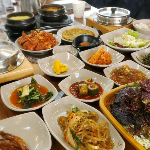 '생생정보' 엄마 손맛 제육쌈밥의 특별한 비법 