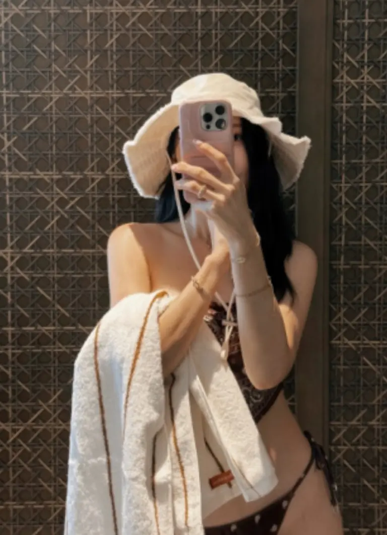 이솔이 비키니 자태