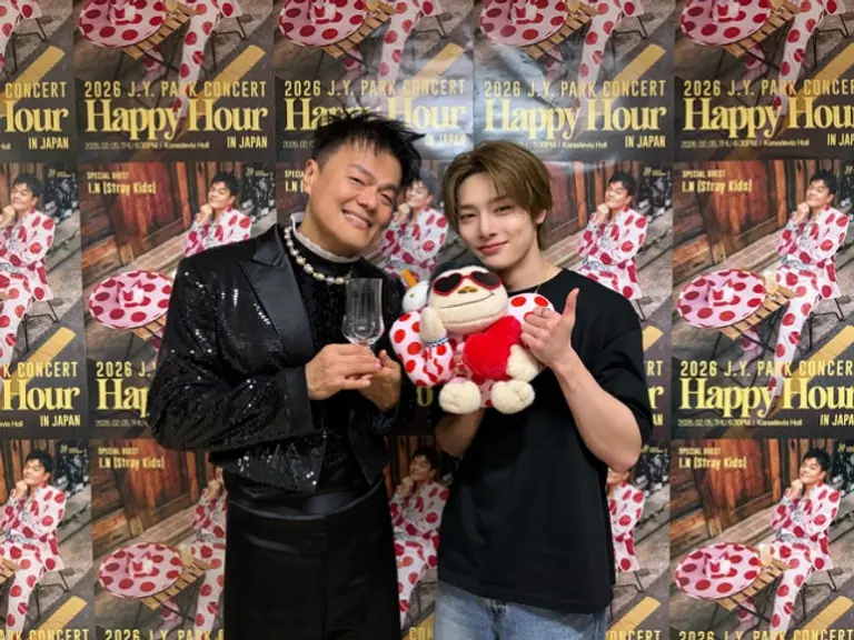 관객들과 호흡하는 모습