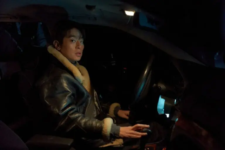 휴민트 배우 조인성 박정민