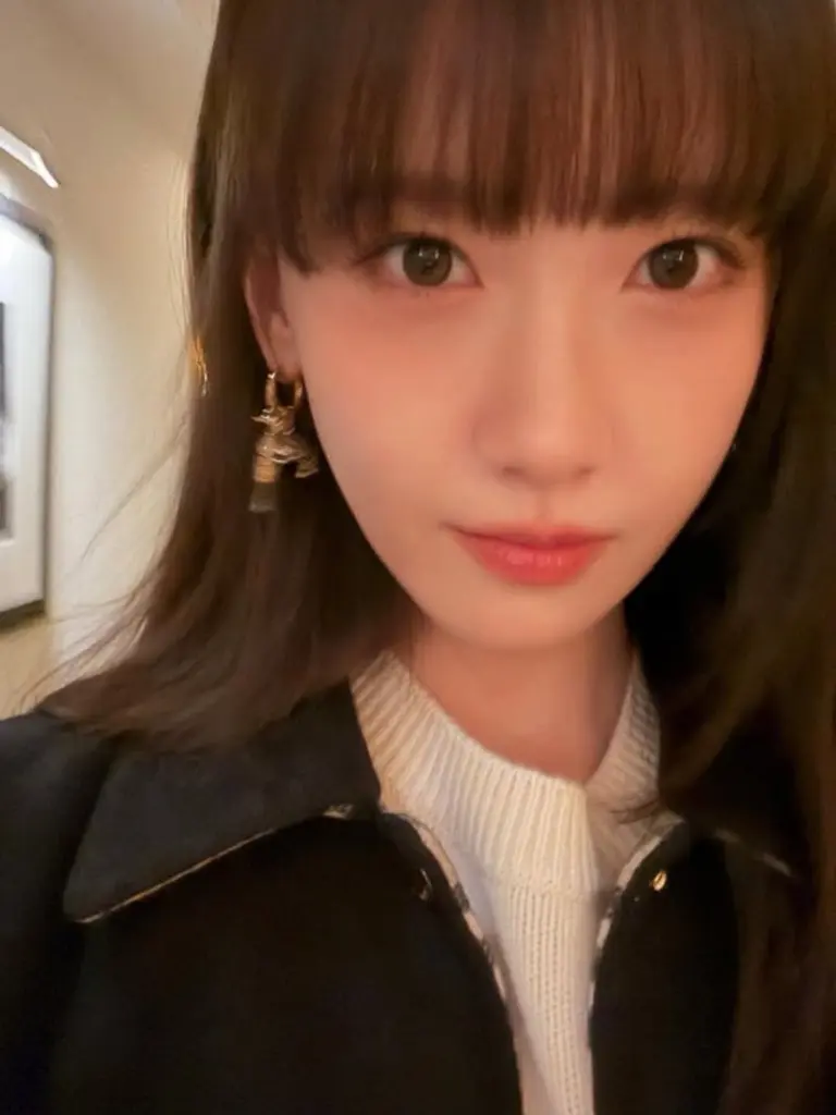 윤아 차량 내부 셀카