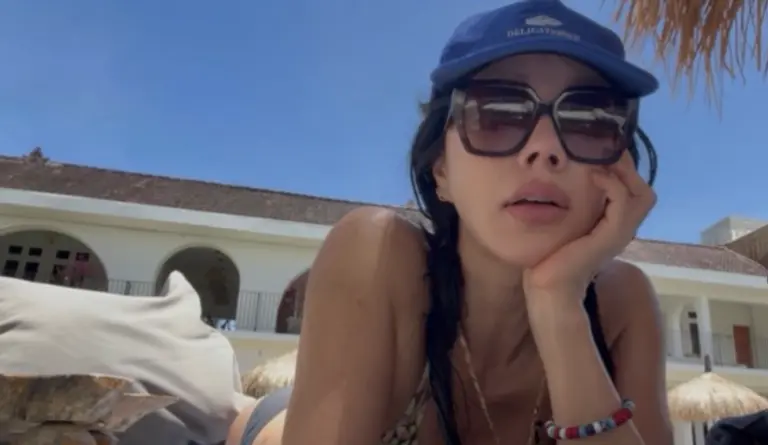 엄정화 비키니 자태