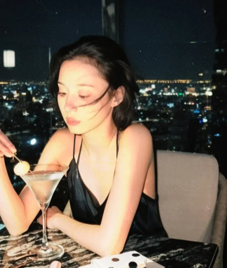 에스파 윈터 블랙 슬립 드레스