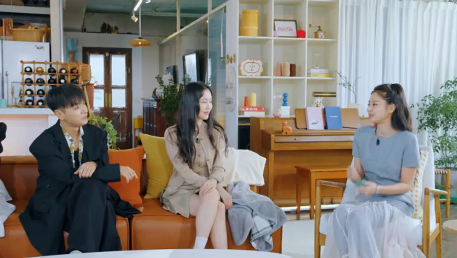 환승연애4 패널들과 대화하는 제니