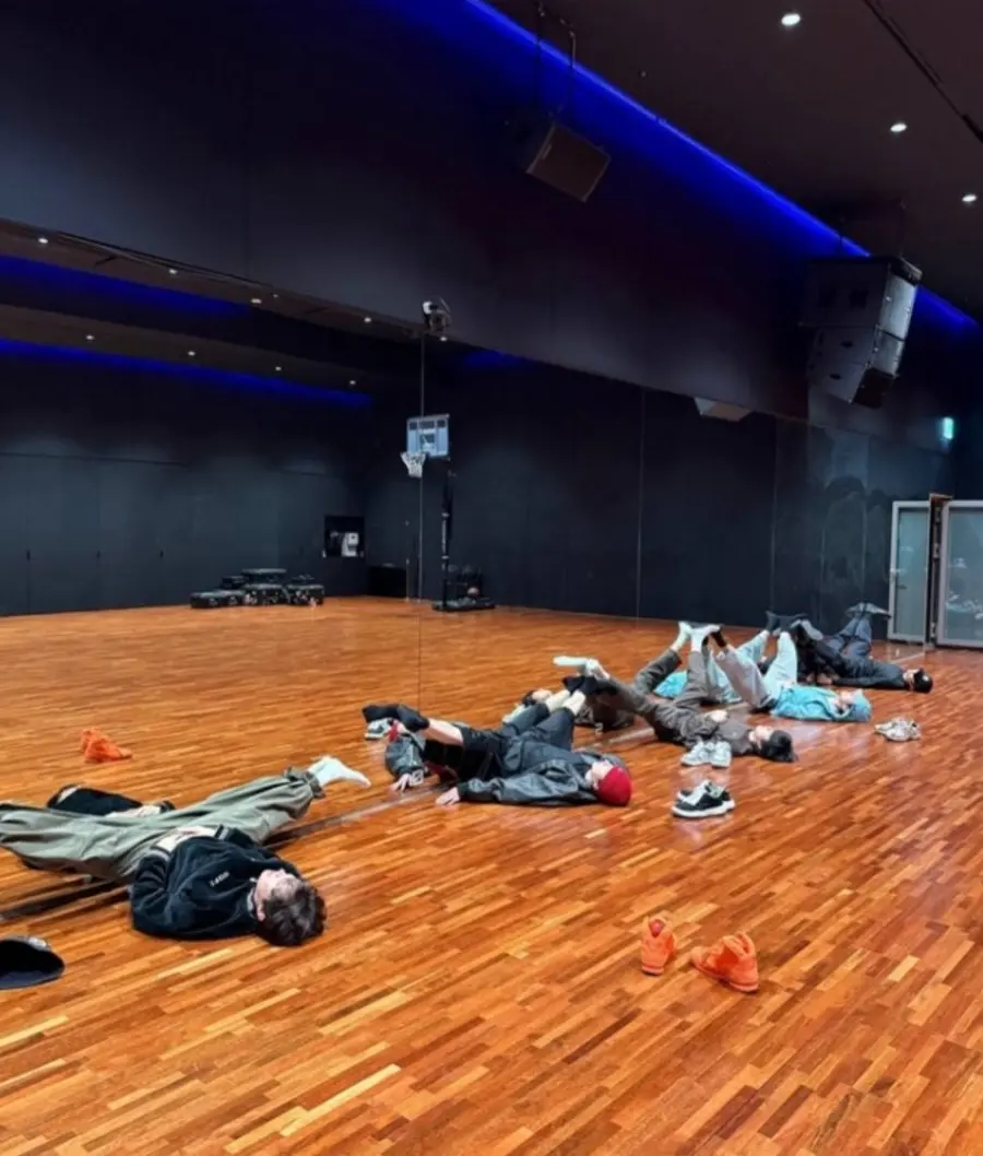 강렬한 레드 헤어 뷔