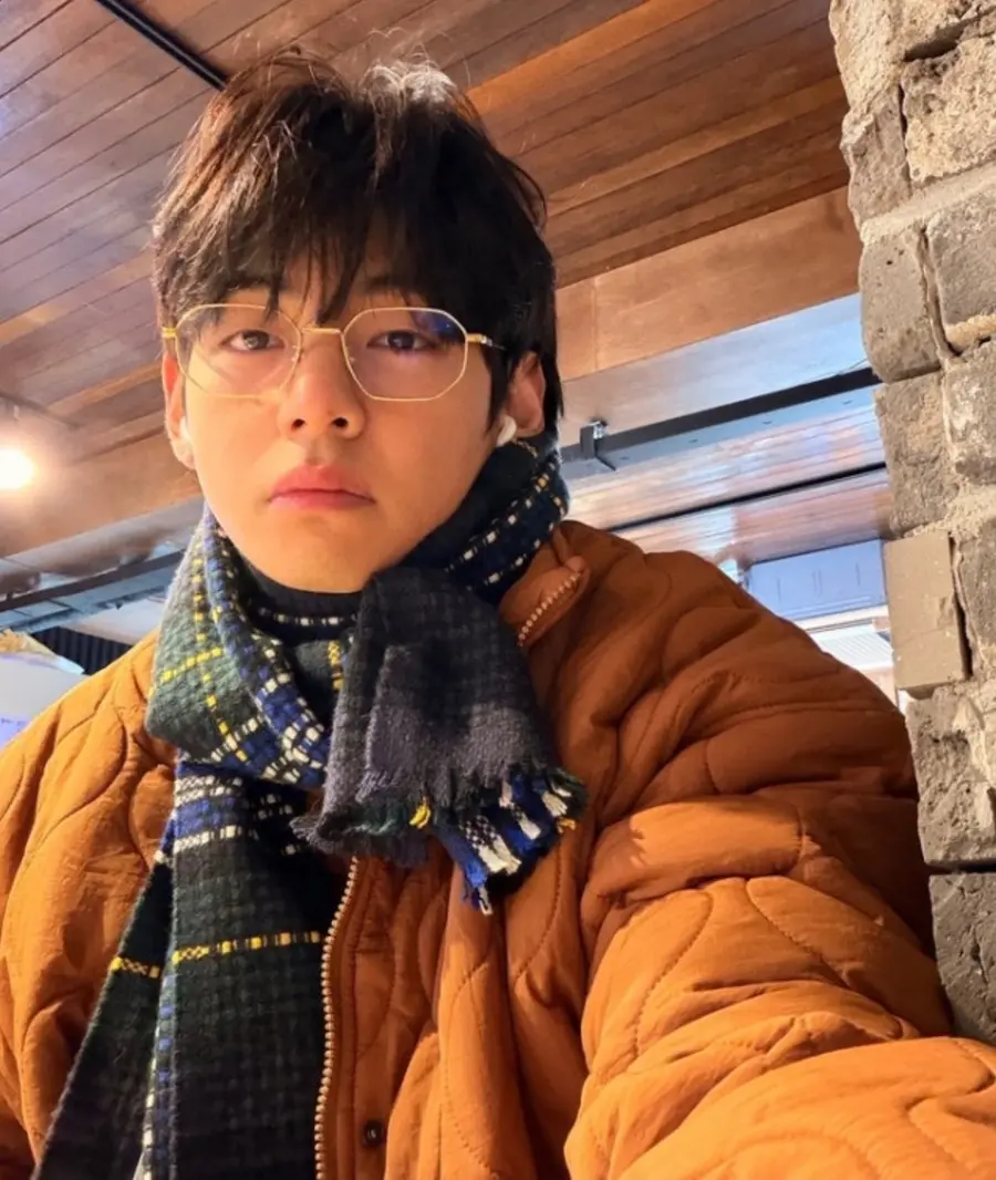 뷔와 박형식 투샷