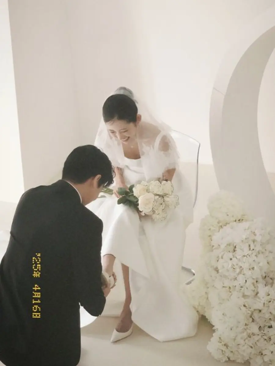 Choi Jun-hee thông báo kết hôn