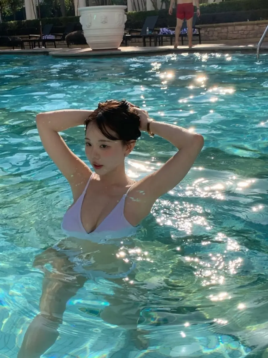 홍영기 수영장 휴가