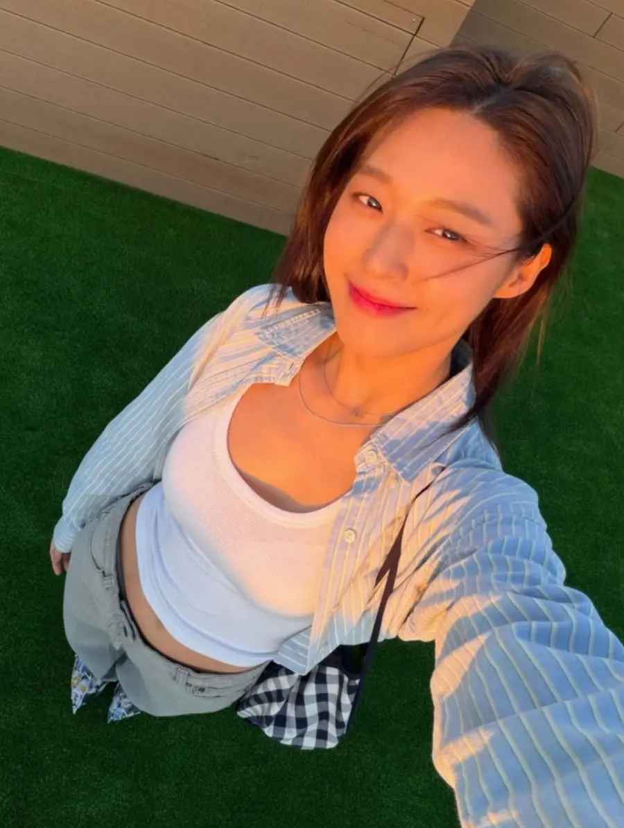 설현 SNS